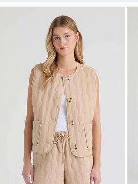 NWT Hunter Quilted Button Down Vest S